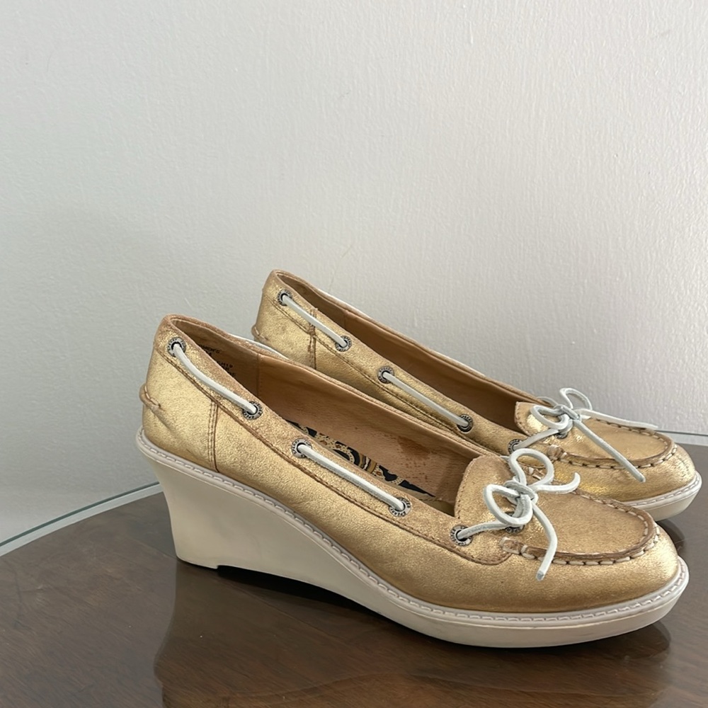 Sperry  Gold Espadrilles Sz8